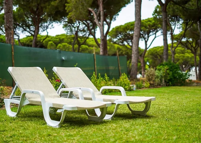 Apartment Acoteias B3